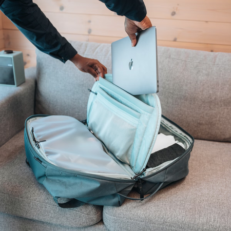 Torba Thule Aion 35 l – niebieska dark slate
