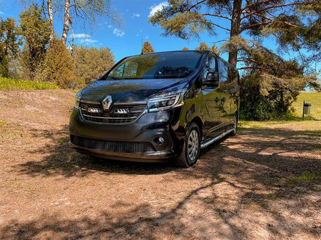 Zestaw lamp LED do grilla Lazer Lamps 2 × Triple-R 750 Standard — Renault Trafic (2019–2022)