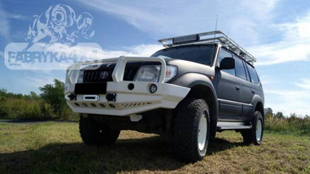 Zderzak przedni z bullbarem wzór GU4 do wersji z plastikowymi poszerzeniami nadkoli Fabryka4X4 – Toyota Land Cruiser J95 96-99