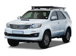 Bagażnik dachowy Front Runner Slimline II do Toyoty Fortuner 2005–2015