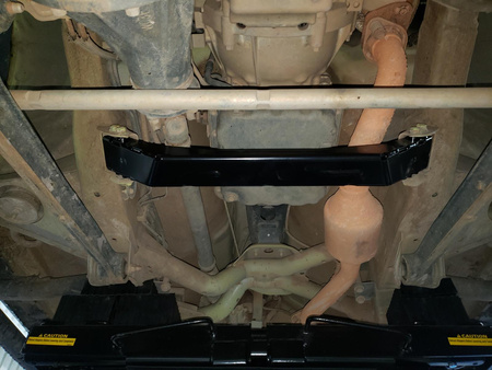 Wspornik poprzeczny antykolizyjny Old Man Emu FK122 - Suzuki Jimny (2018 -)