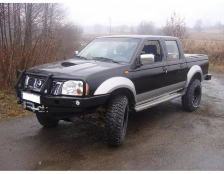 Zderzak przedni z bullbarem Fabryka4X4 – Nissan NP300 / Navara D22 01–04