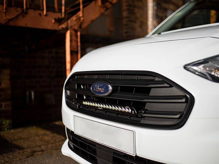 Zestaw lamp LED do grilla Lazer Lamps 1 × Linear-18 Standard — Ford Transit Connect (2018–2021)