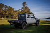 AluBlack Platforma ładunkowa z opuszczanymi burtami do Toyota Land Cruiser 79 z podwójną kabiną