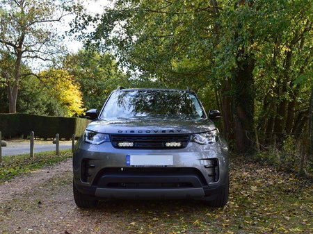 Zestaw lamp LED do grilla Lazer Lamps 2 × ST4 Evolution — Land Rover Discovery 5 (2017+)