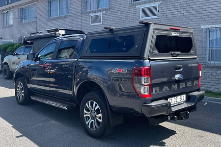 Zabudowa Alu-Cab Hardtop Canopy "Contour" Ford Ranger / Ranger Raptor 2023+  Double Cab z oknami bocznymi