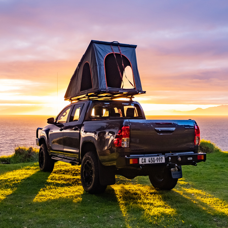 Zestaw wyprawowy Alu-Cab LT-50 Adventurer – kompletny system z namiotem dachowym