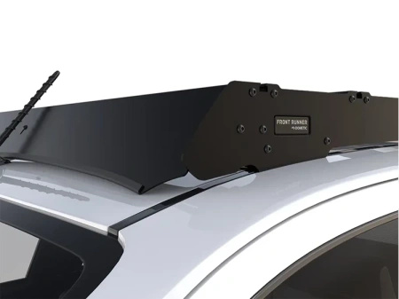 Bagażnik Front Runner Slimsport z pełnym deflektorem – Hilux Double Cab od 2016