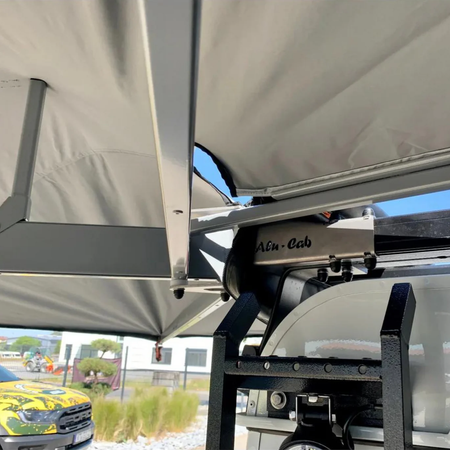 Uchwyty montażowe Alu-Cab do markiz 270° / 180° / 2m – kompatybilne z bagażnikiem dachowym Front Runner (prawa strona)