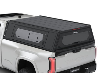 Hardtop Alu-Cab Contour – Toyota Tundra III 2022+ Long Bed 6,5 ft, z oknami bocznymi