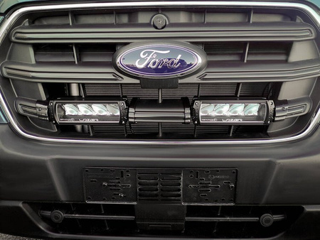 LAZER ZESTAW DWÓCH LAMP TRIPLE-R 750 ELITE GEN2 (E-BOOST) Z SYSTEMEM MONTAŻU W FABRYCZNYM GRILLU - FORD TRANSIT (2019 - )