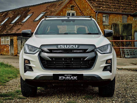 Dachowy zestaw Lazer Lamps Linear-42 — Isuzu D-Max (2021+), bez relingów dachowych