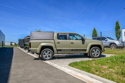 Hardtop Alu-Cab Contour – Volkswagen Amarok I 2010–2022 Double Cab, bez okien bocznych