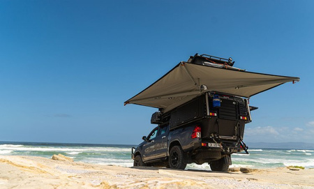 Markiza samochodowa Alu-Cab Shadow Awning 270° – lewa strona