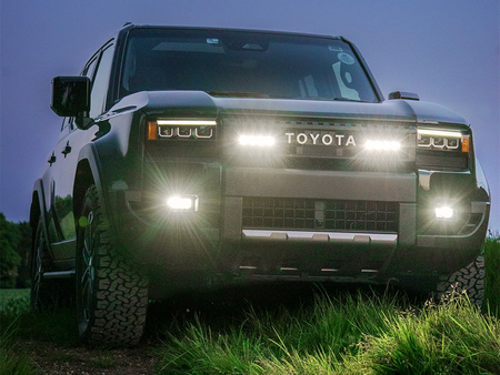 Zestaw modernizacji świateł przeciwmgielnych LAZER do Toyota Land Cruiser 250 (2024+)