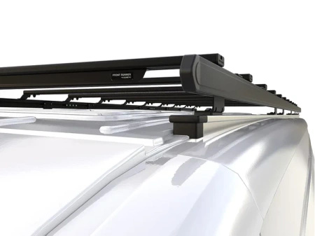 Bagażnik Front Runner Slimpro do Volkswagena Craftera L5H2 z szynami OEM od 2017