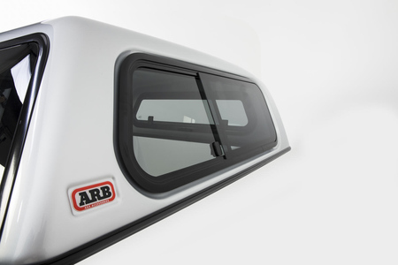 Zabudowa ARB Hardtop Canopy "Classic" Toyota Hilux (2015- ) J Deck, Double Cab, gładka, lewe okno otwierane, prawe rozsuwane