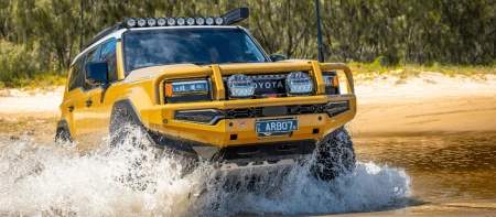 Przedni zderzak stalowy pod wyciągarkę ARB Summit MKII Bullbar do Land Cruiser 250 Prado 2.8L
