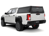 Hardtop Alu-Cab Contour – Mitsubishi Triton 2024+ Double Cab, z oknami bocznymi