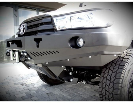 Zderzak przedni Fabryka4X4 – Toyota Hilux Revo 2016–19