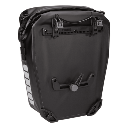 Sakwa Thule Shield 17 l – czarna