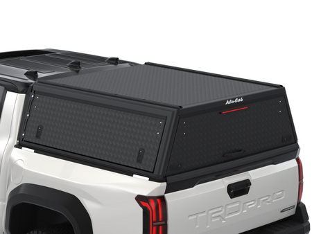 Hardtop Alu-Cab Guard – Toyota Tacoma IV 2024+ Double Cab Short Bed 5 ft, blacha ryflowana