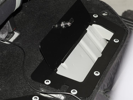 FRONT RUNNER ZAMYKANY SCHOWEK POD SIEDZISKIEM FORD RANGER RAPTOR 2020