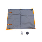 Moskitiera Alu-Cab Fullsize na tylne drzwi Canopy Camper i ModCAP