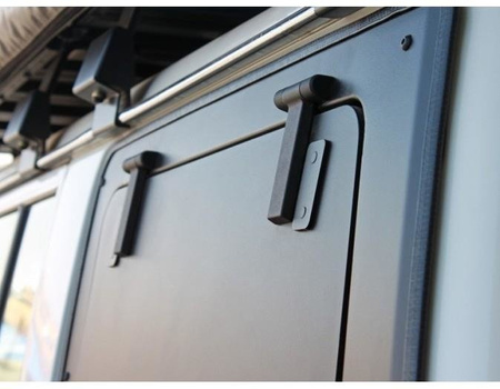 Lewe okno uchylne Front Runner Gullwing aluminium do Toyota Land Cruiser 76 – GWTL003