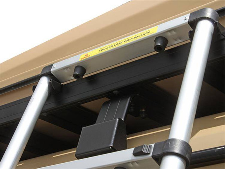 Aluminiowa drabinka teleskopowa Front Runner 2.9 m z torbą