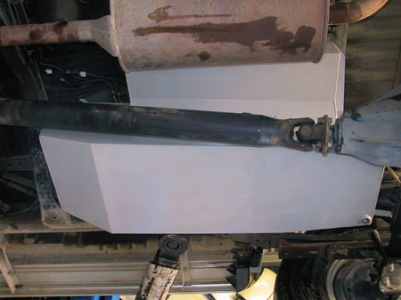 Zbiornik paliwa Long Ranger 115L Toyota Hilux (1997-2005) Benzyna – stalowy zamiennik głównego zbiornika – TR46