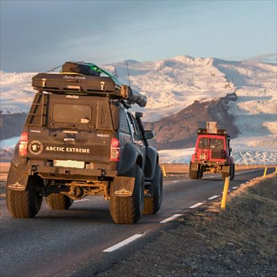 Hardtop Alu-Cab Adventure – Toyota Hilux Vigo 2005–2015 Double Cab, blacha ryflowana