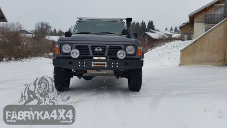 Zderzak przedni bez bullbara bez otworów na lampy Fabryka4X4 – Nissan Patrol Y60