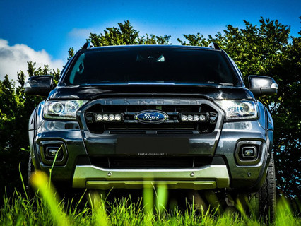 Zestaw lamp LED do grilla Lazer Lamps 2 × Triple-R 750 Gen2 Elite — Ford Ranger 2019–2022