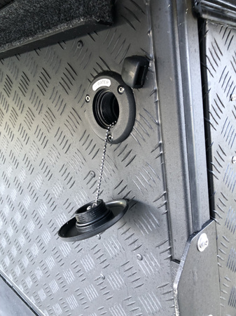 Korek wlewu wody Alu-Cab Khaya Camper