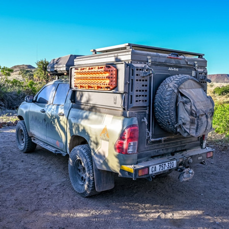 Kompaktowy dach z namiotem Alu-Cab ModCAP Compact (D/Cab)