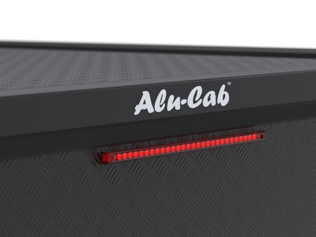 Zabudowa Alu-Cab Hardtop "Guard" Toyota Tacoma (2016-2023) Short Bed z ryflowaną blachą