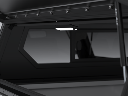 Hardtop Alu-Cab Contour – Toyota Hilux Travo 2026+ Extra Cab, bez okien bocznych