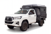 AluBlack Platforma ładunkowa ze skrzyniami do przechowywania do Toyota Hilux 2016+ z pojedynczą kabiną, zestaw do Alu-Cab ModCAP