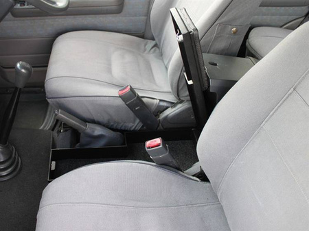 Sejf pod konsolę Front Runner do Toyota Land Cruiser 76 RHD