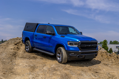 Zabudowa Alu-Cab Hardtop Canopy "Contour" Dodge RAM 1500 5.5" 2009+ Double Cab Short Bed