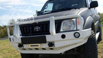 Zderzak przedni z bullbarem wzór GU4 do wersji z plastikowymi poszerzeniami nadkoli Fabryka4X4 – Toyota Land Cruiser J95 96-99