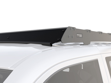 Pełny deflektor Front Runner Slimsport do Volkswagena Transportera T5/T6/T6.1 SWB