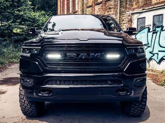 Zestaw lamp LED do grilla Lazer Lamps 2 × Linear-6 Standard — Dodge RAM 1500 DT Limited 2019+