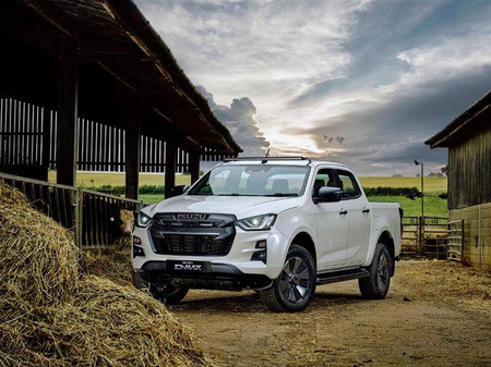 Zestaw dwóch lamp Lazer Lamps Linear-6 Elite — Isuzu D-Max (2021–2022)
