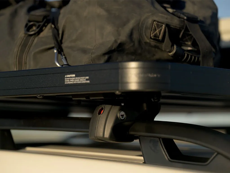 Bagażnik Front Runner Grab-on Raised Rail Slimline II – 1255 x 1358 mm