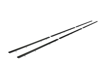 Bagażnik Front Runner Slimline II 1/4 do Sprintera z wysokim dachem — zestaw z szynami