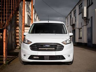 Zestaw lamp LED do grilla Lazer Lamps 1 × Linear-18 Standard — Ford Transit Connect (2018–2021)