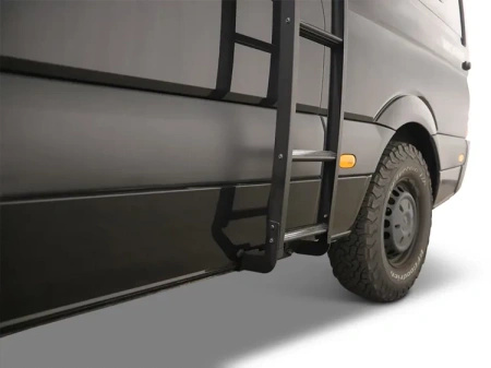 Drabinka boczna Front Runner do Mercedes-Benz Sprinter H1 z bagażnikiem Slimpro