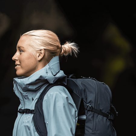 Plecak turystyczny Thule Nanum 18 l – czarny